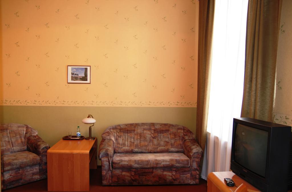 לודז' Hotel Savoy חדר תמונה